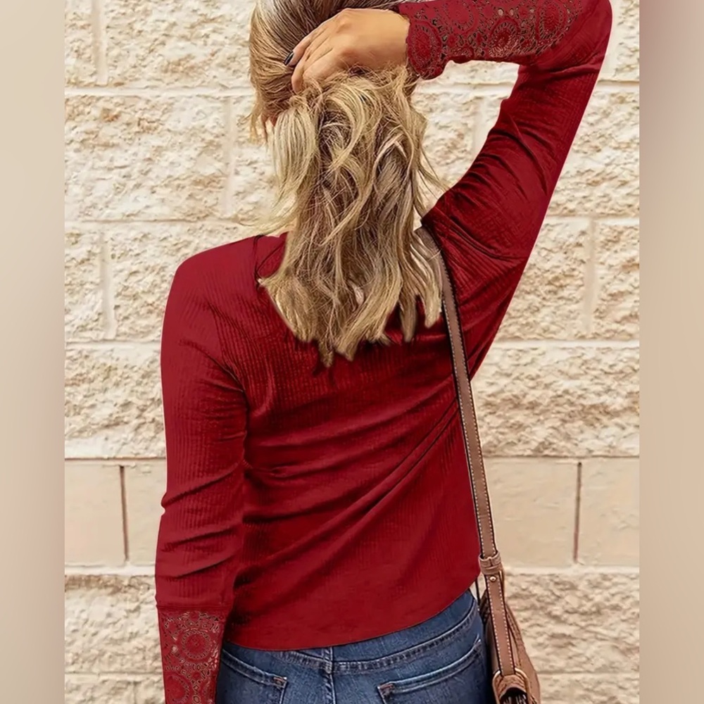 SO CHIC BOUTIQUE LONG BELL SLEEVED TEE - Picture 3 of 4